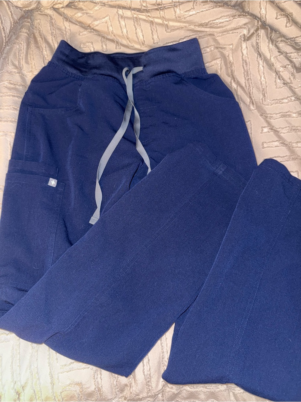 FIGS Navy High waisted Cargo pants and slim shirt XS